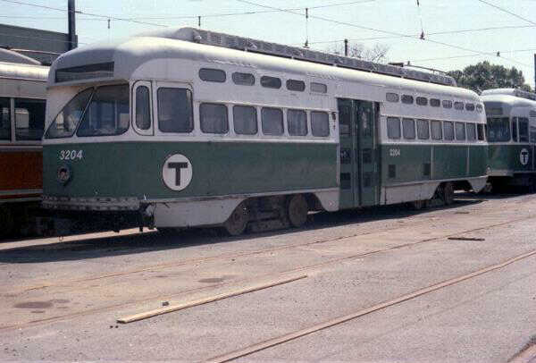 usr_m_bos_pcc_3204_arborwaycarhouse_dennisl_bos266.jpg
