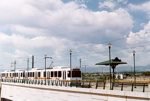 usr_m_den_rtd_026_englewoodstation_20000720_bv_03.jpg