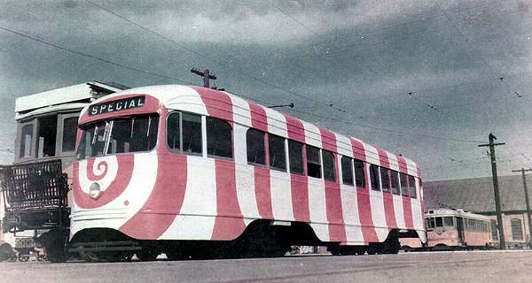 usr_m_laxhist_300x_candycanepaint_southparkshops_1950s_kh_246.jpg