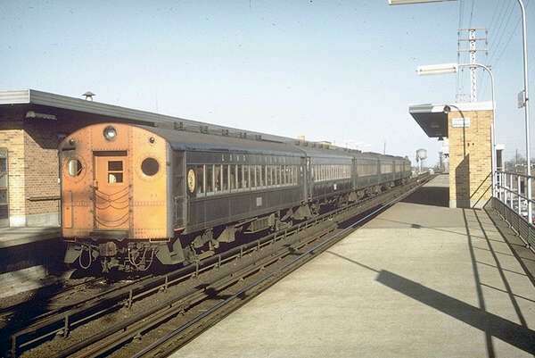 usr_m_lirr_2ndgen_4775_196803_jt_095.jpg