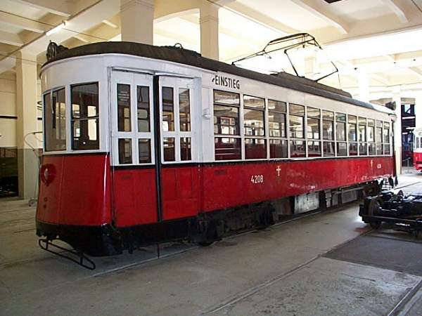usr_m_nyc-tars_vienna'4208_tramwaymuseumvienna_fgrah_tars149.jpg