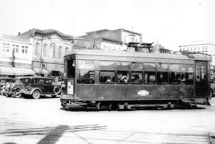 usr_m_stii_altongran_170_alton-public+square_1935_ss_agsl04.jpg